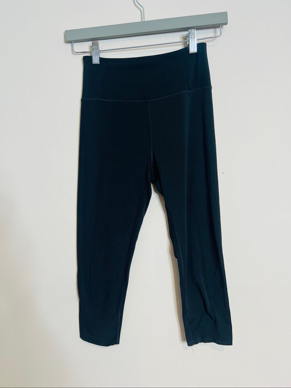 Girlfriend Collective Black Leggings Sz Small cut to capri